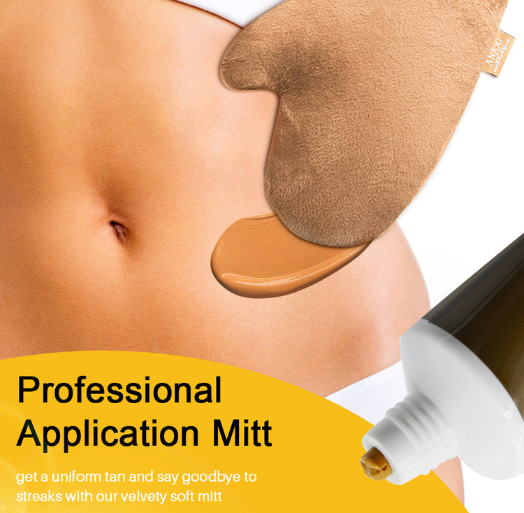 Organic and functional face mask application using a professional mitt for smooth and streak-free coverage
